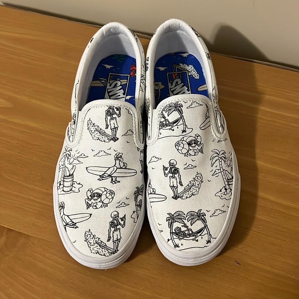 Vans skeleton beach slip ons